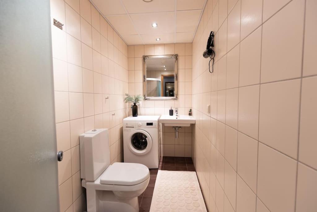 Modern & Cozy Place In The Very Heart Of Талин Екстериор снимка